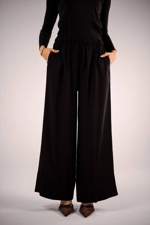 Fluid Wide-Leg Trousers