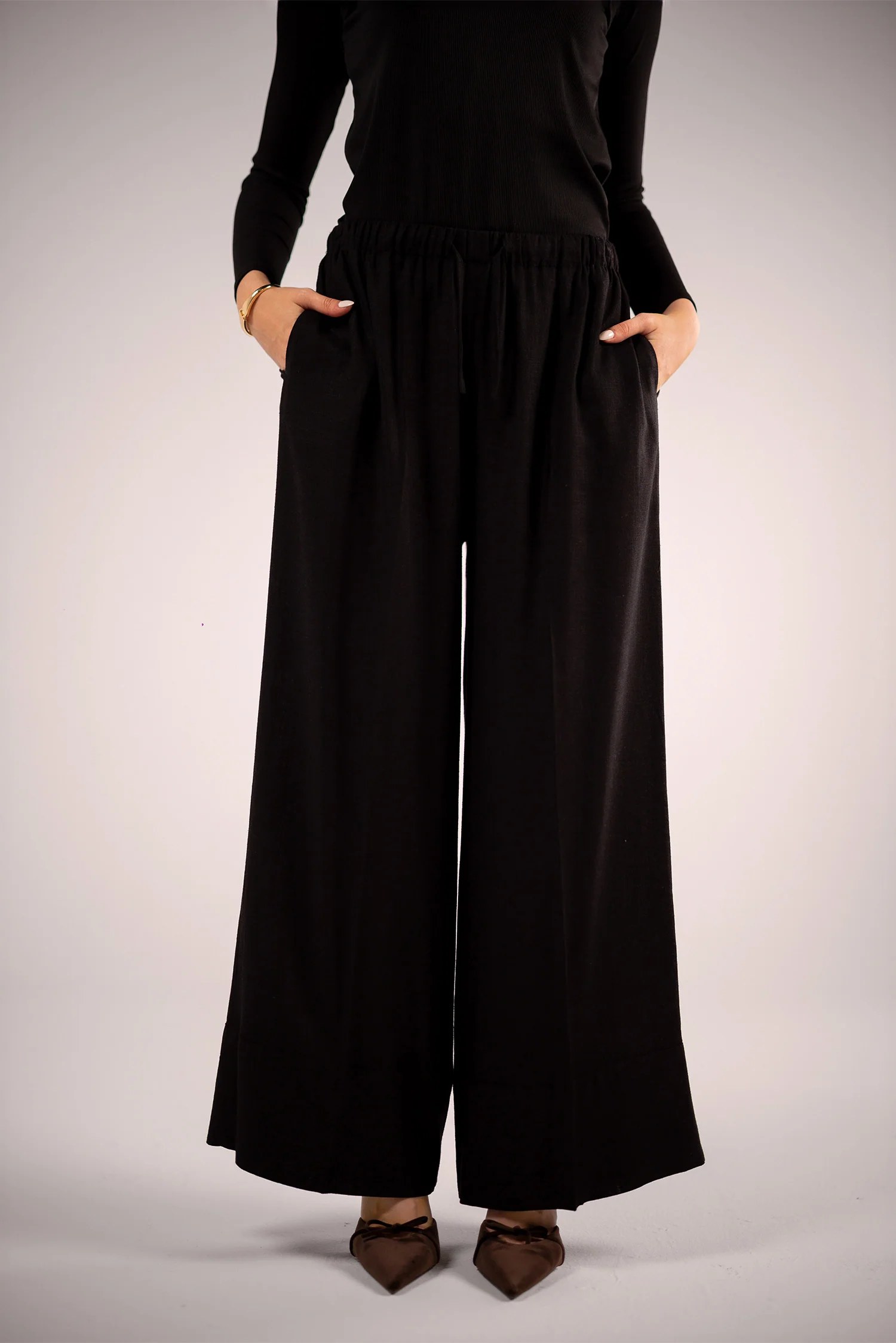 Fluid Wide-Leg Trousers