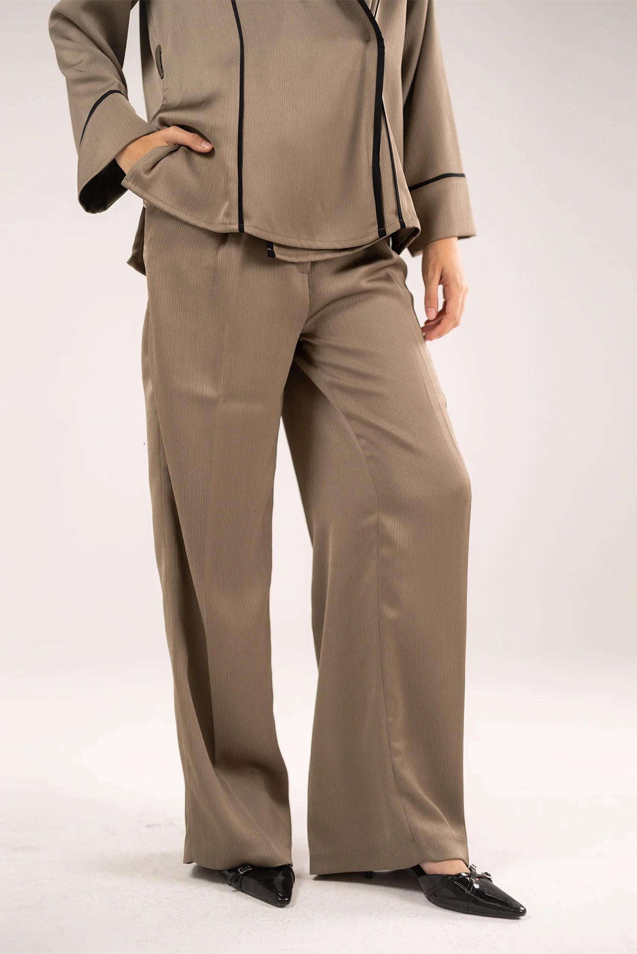 The Wide-Leg Trousers