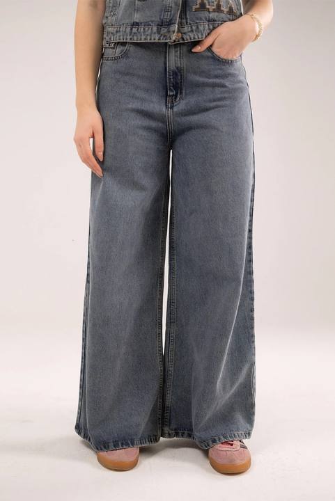 The Wide-Leg Pants