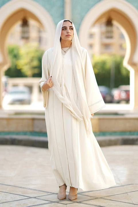 Ivory Flowy Abaya