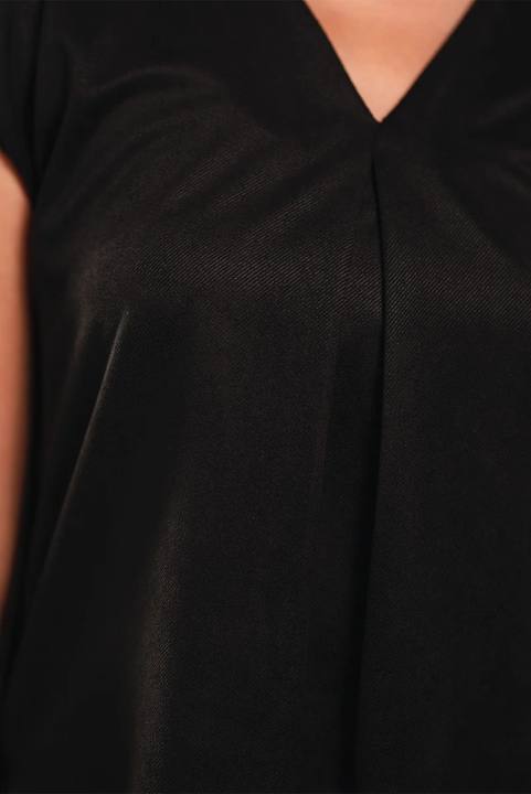 Sleeveless V-Neck Top
