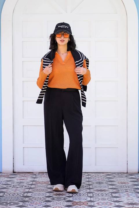 Knitted Pullover