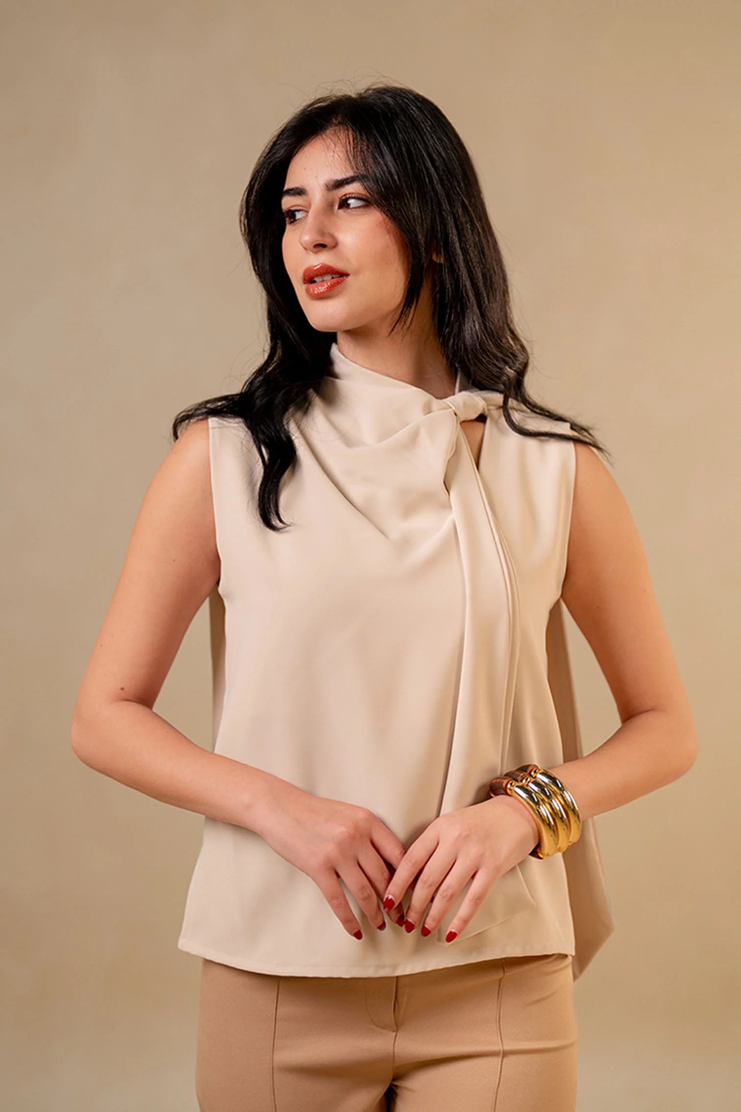 Sleevless Blouse