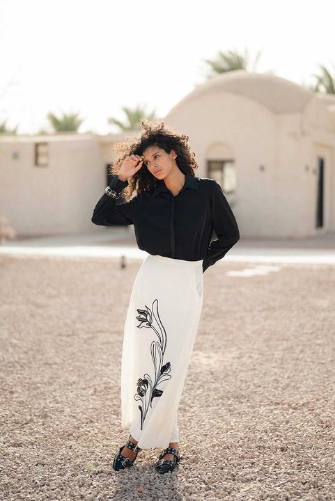 Broidery skirt