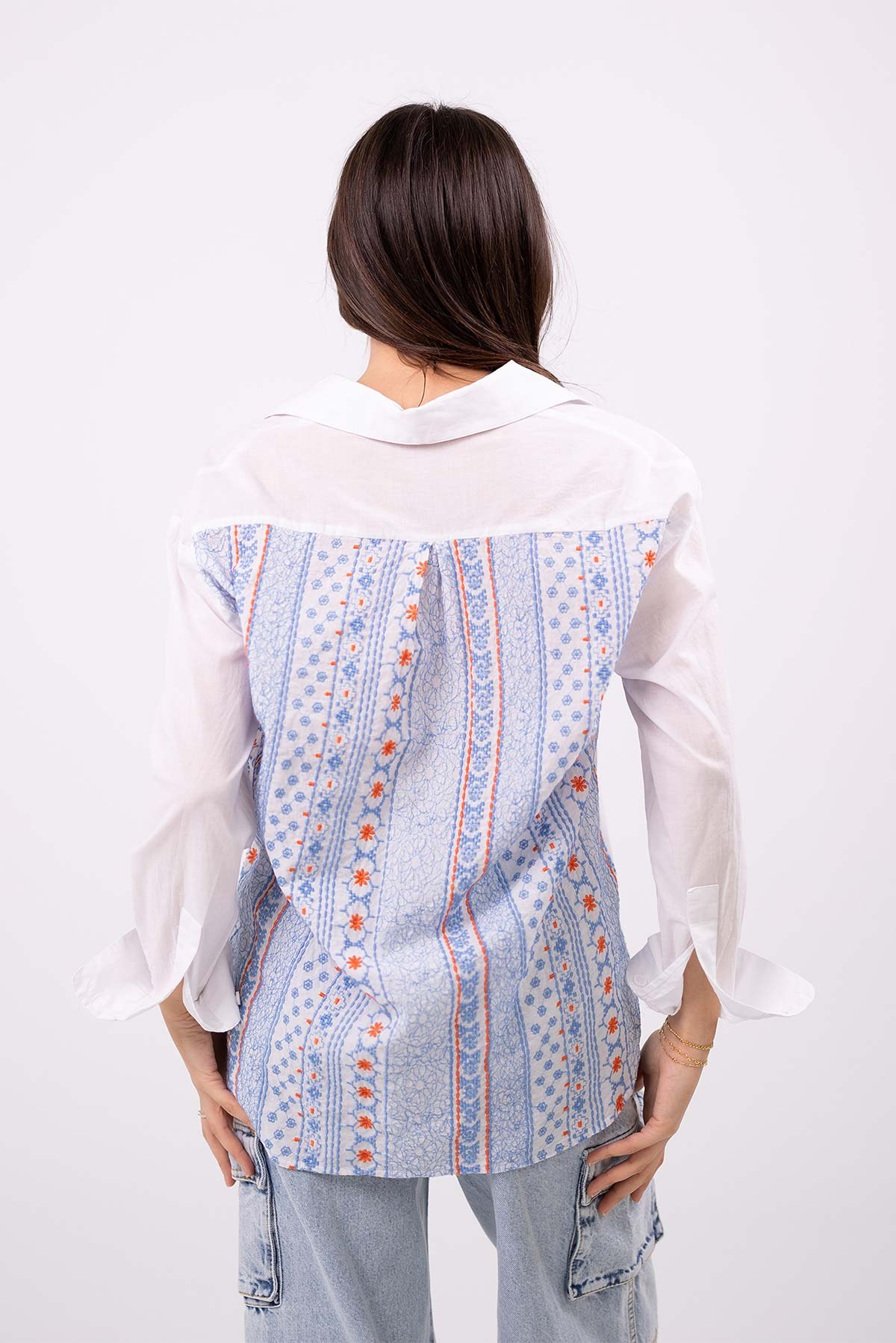 Broidery shirt