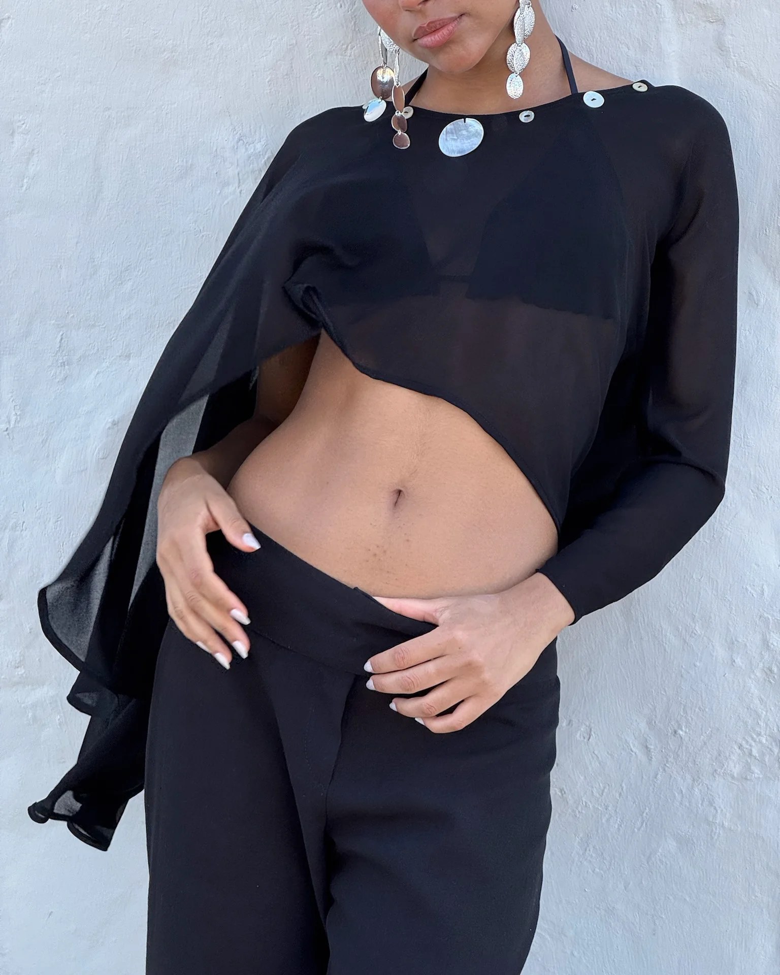 Black Pearl Cape