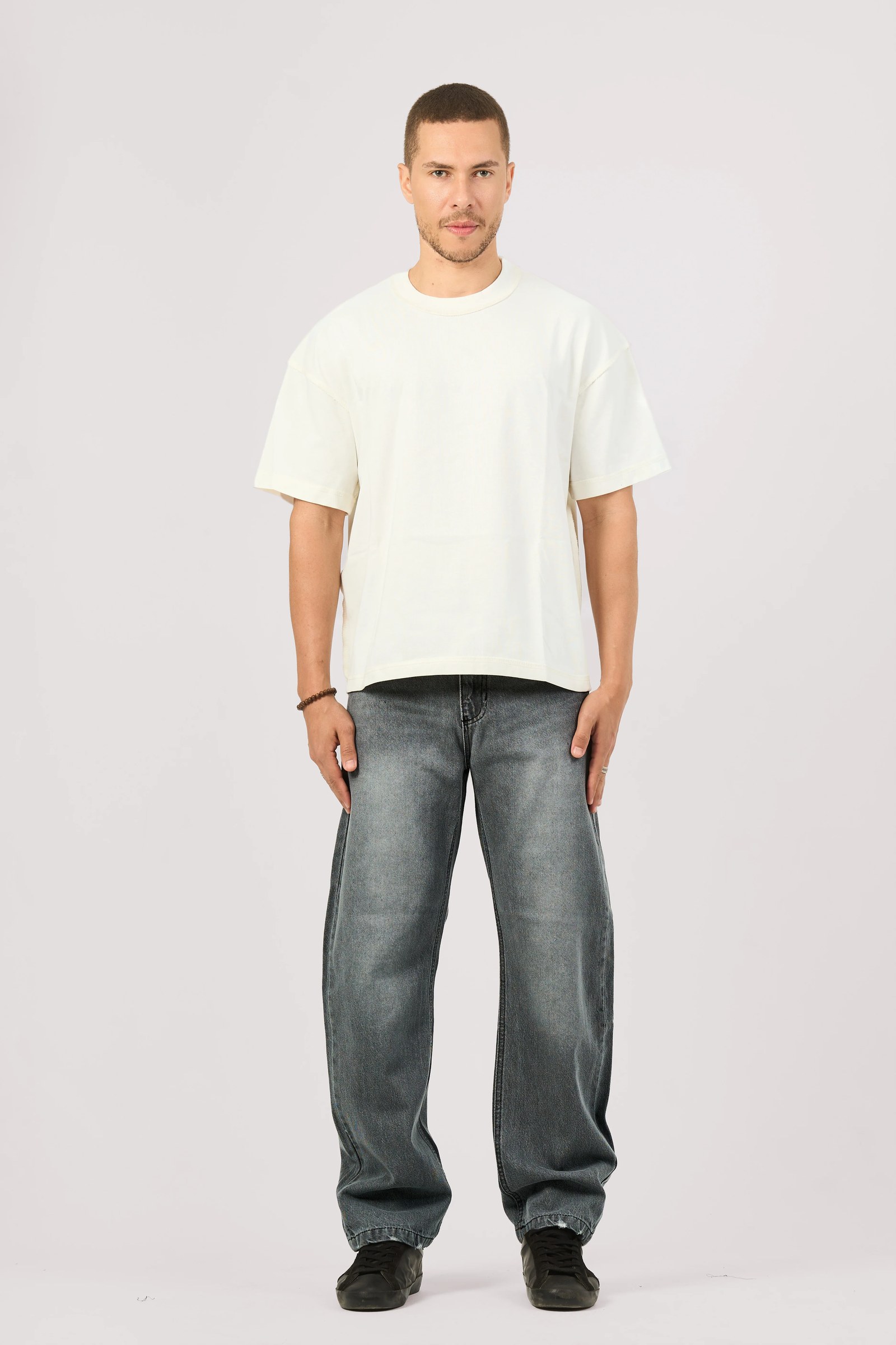 GREY REGULAR JEANS