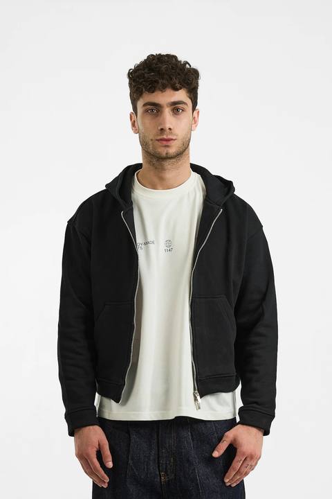 BLACK ESSENTIAL ZIP UP