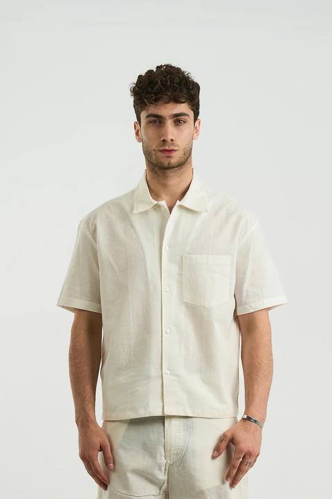 WHITE SHORT SLEEVE SHIRT