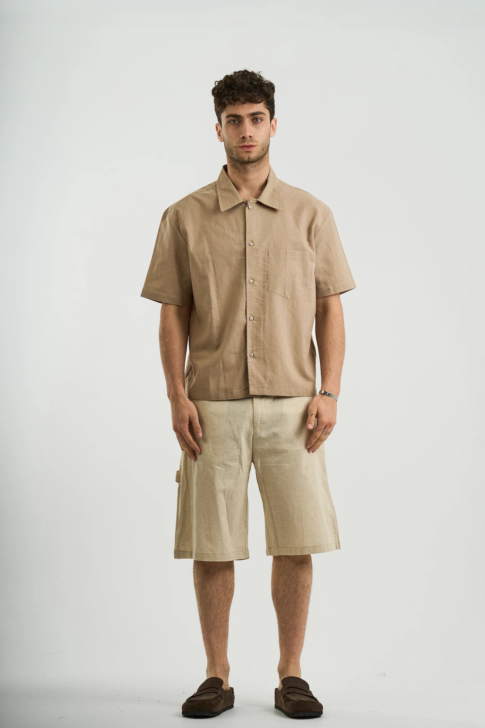 BROWN SHORT SLEEVE SHIRT