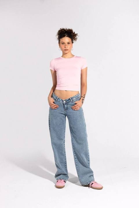 V WAIST