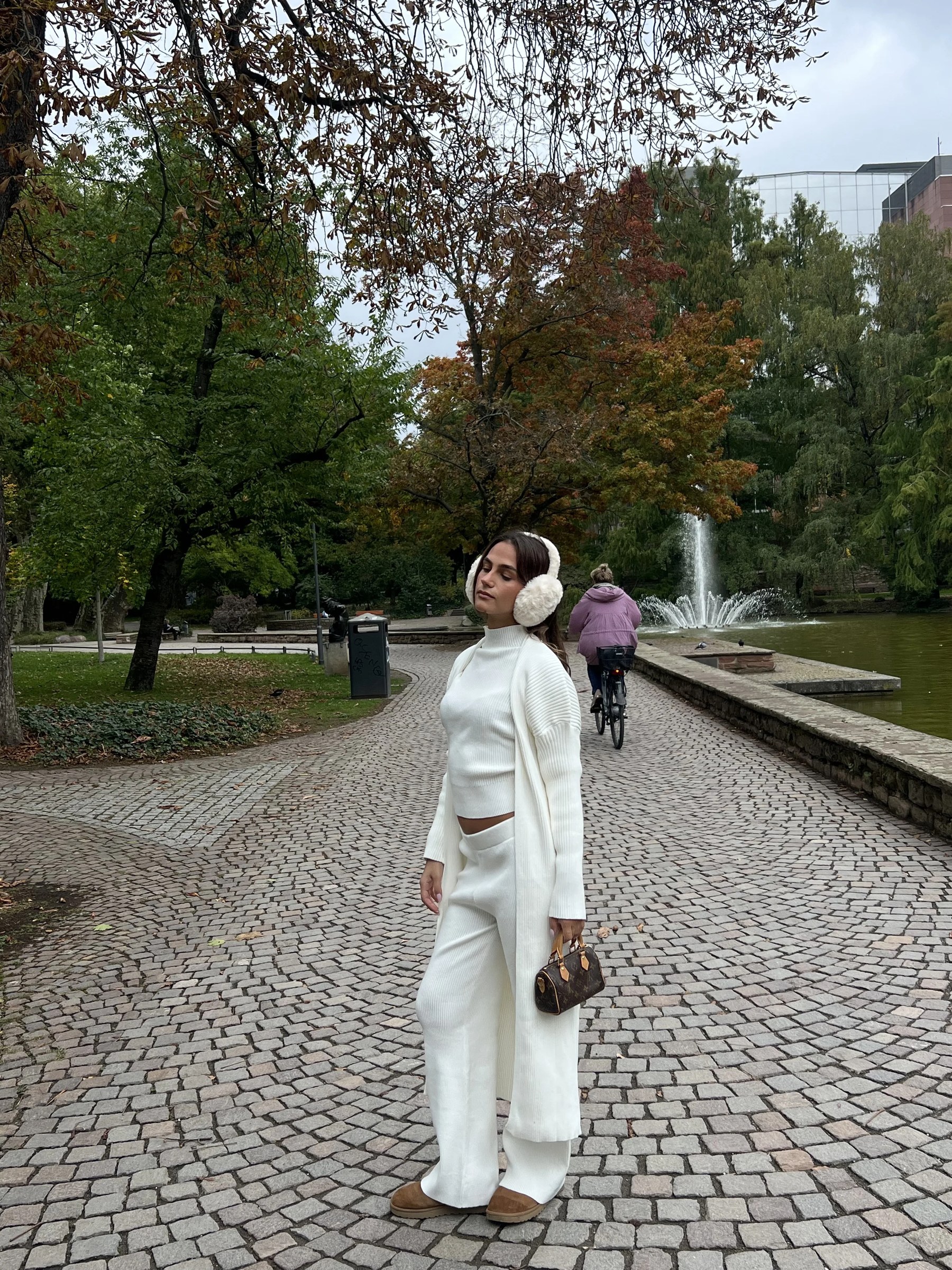 LONG RIBBED KNIT CARDIGAN