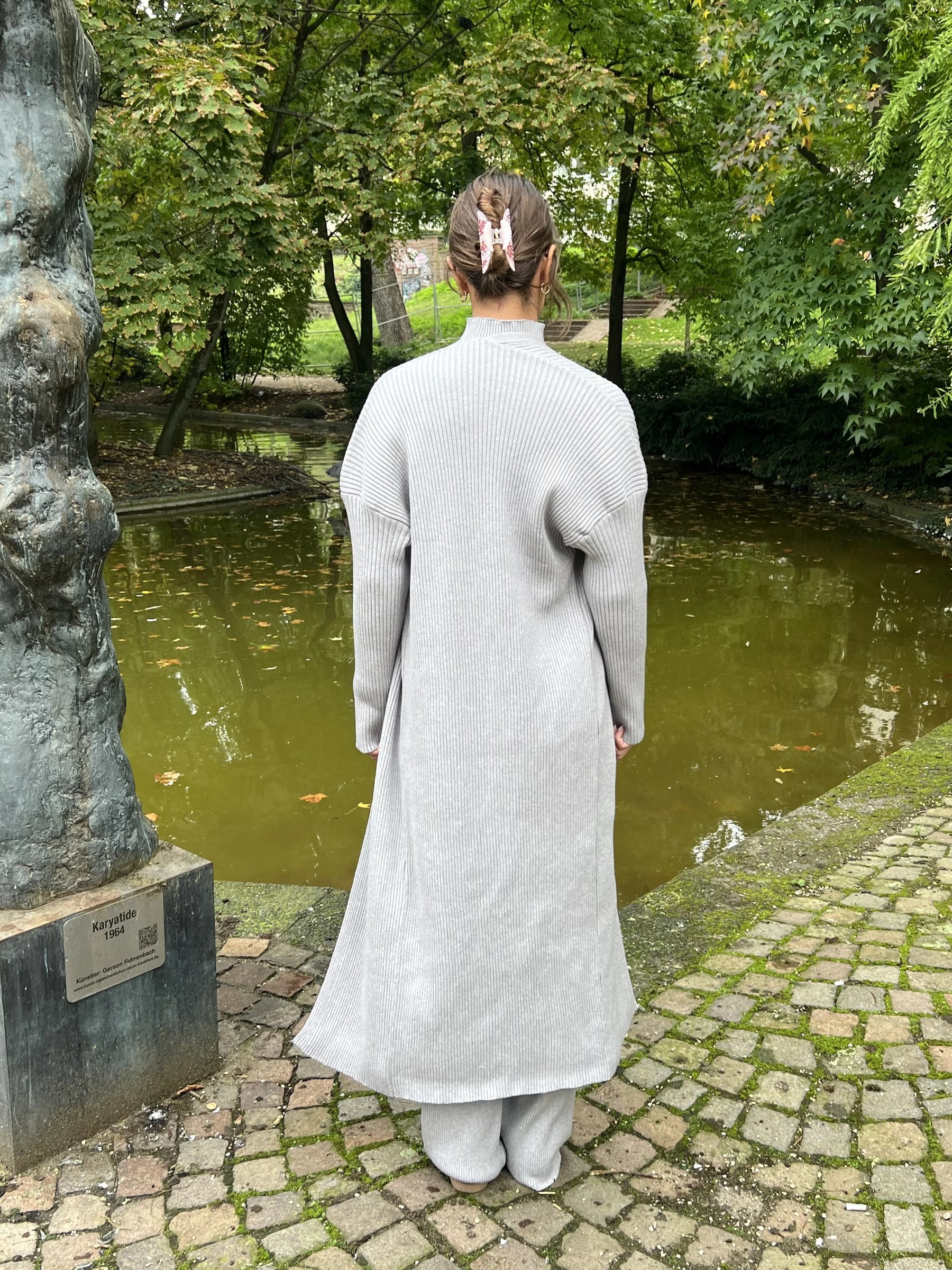 LONG RIBBED KNIT CARDIGAN