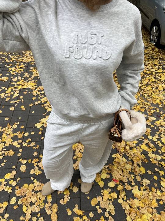 BASIC SWEATS