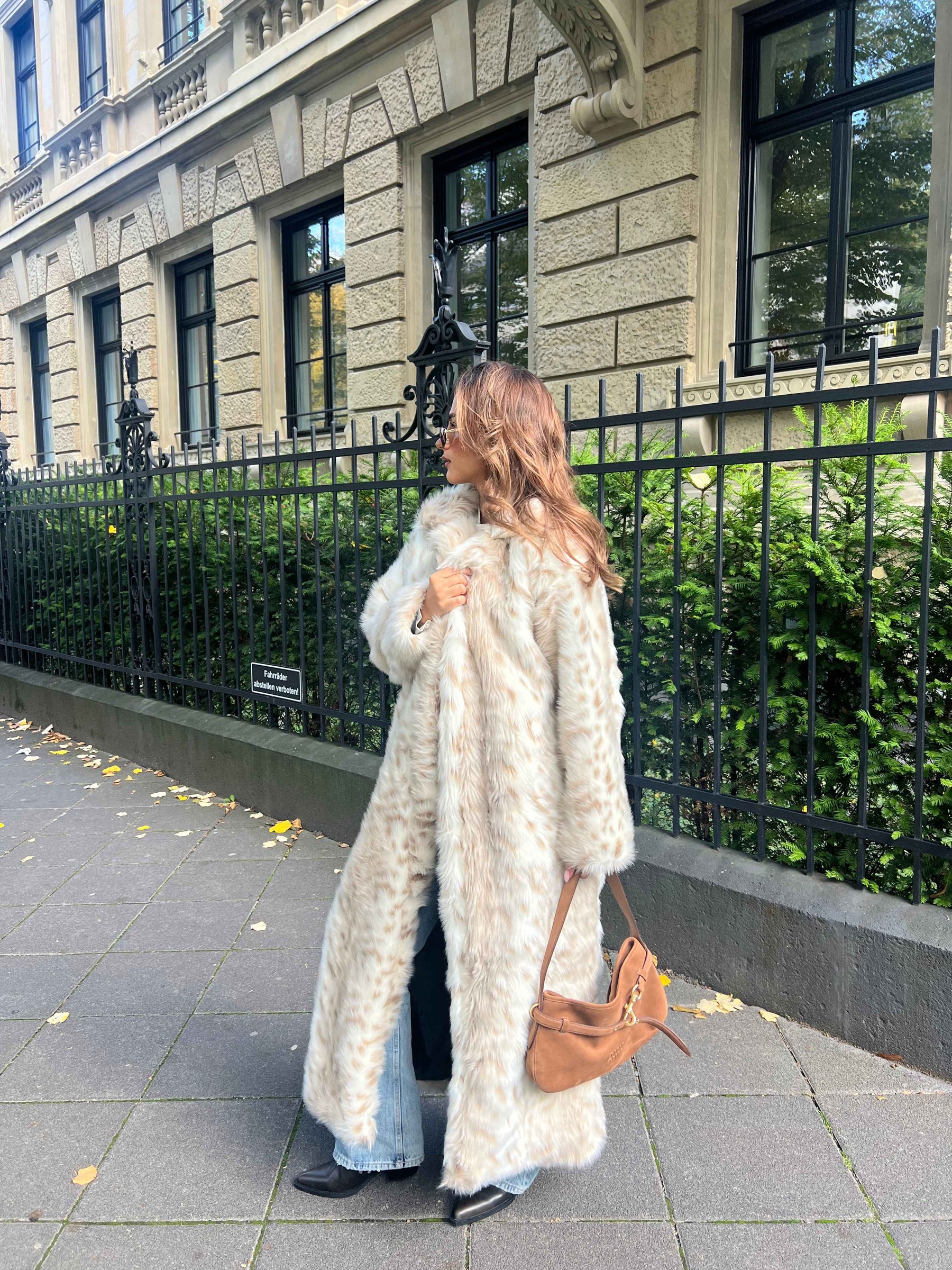 FAUX FUR COAT