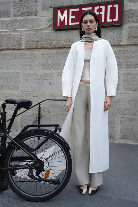 WHITE WOOL COAT