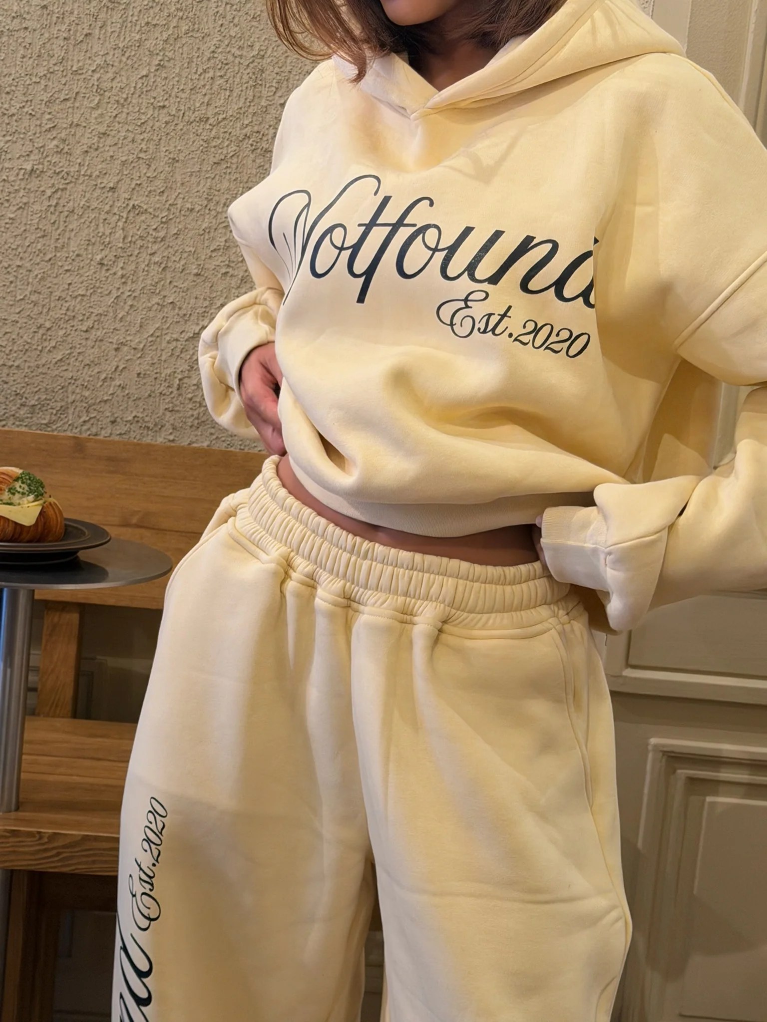 BUTTER SCRIPT HOODIE