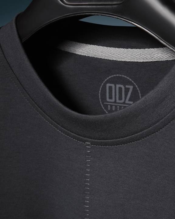 Relaxed Curved Strings T-shirt