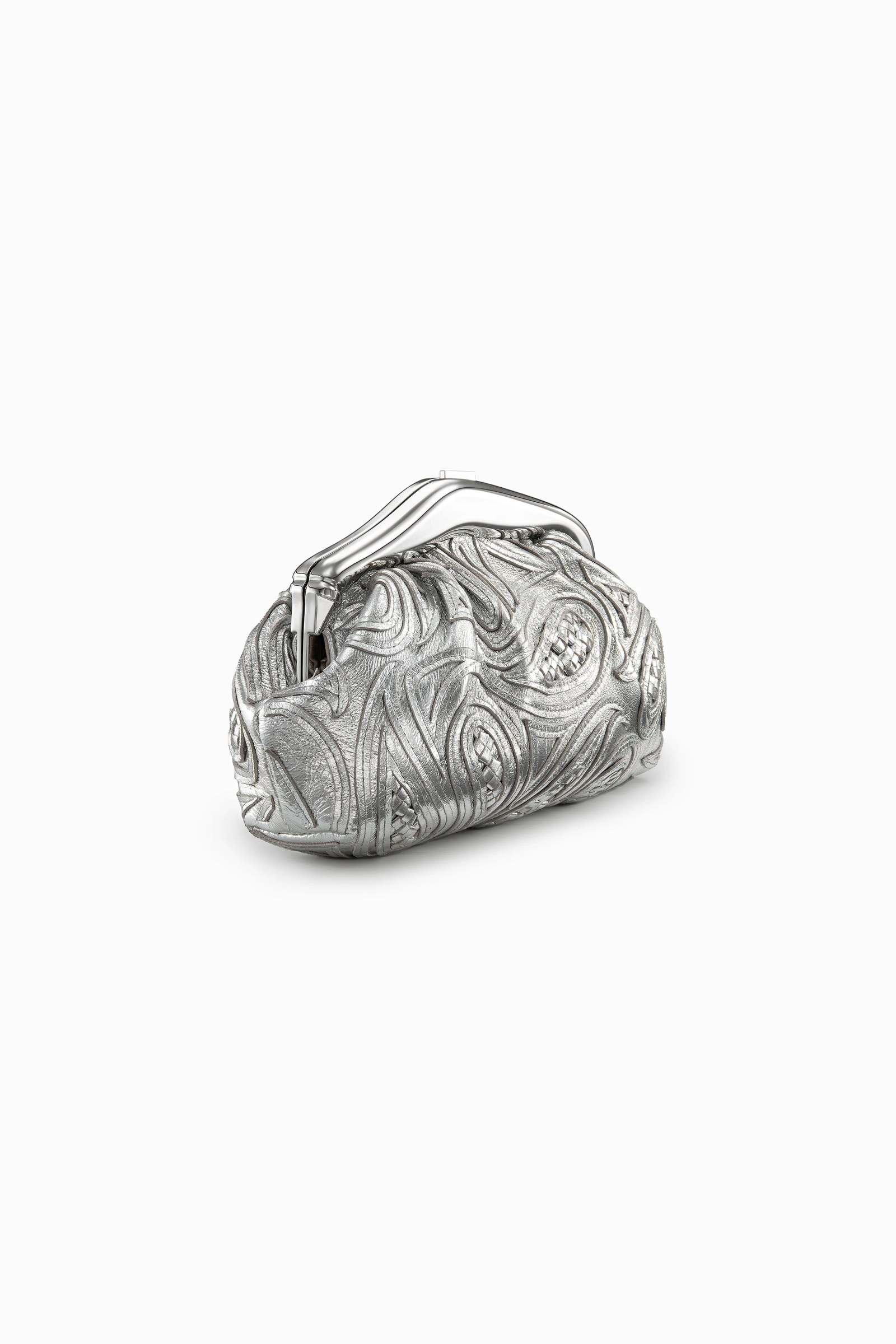 Malleable Clutch