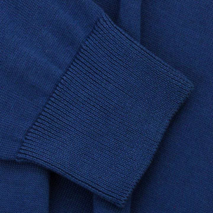 Blue Pullover
