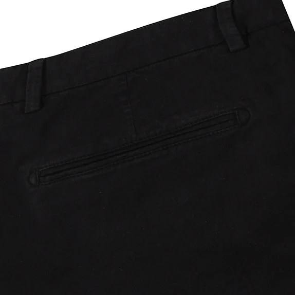 Black Classic Chino