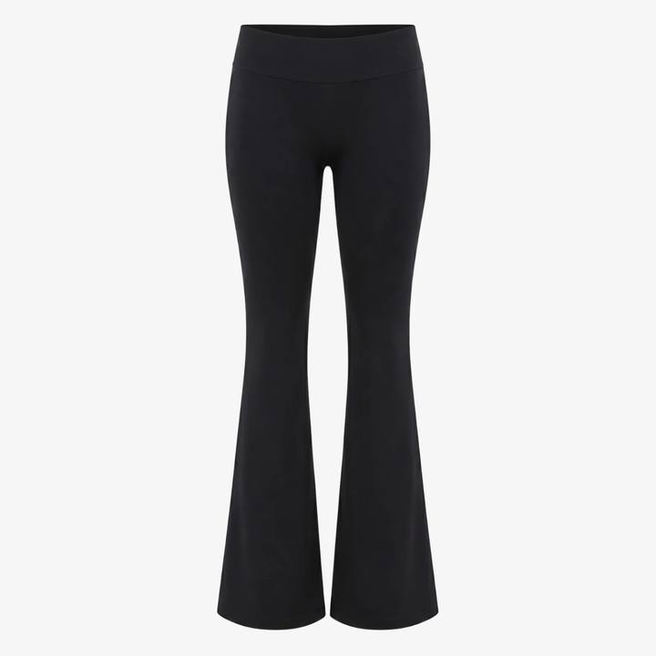 BLACK FLARED YOGA PANTS