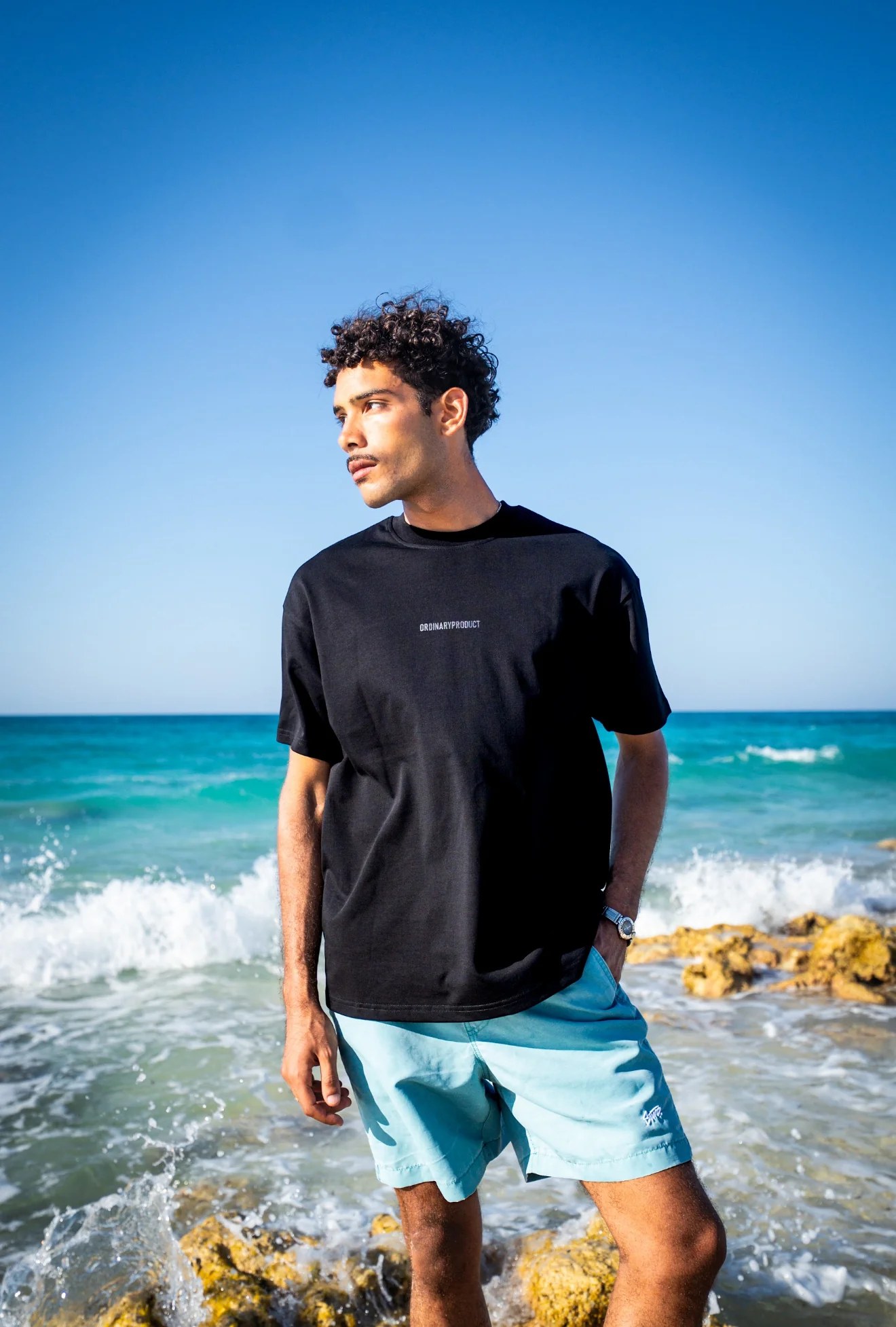 BLACK GOTHAM T-SHIRT