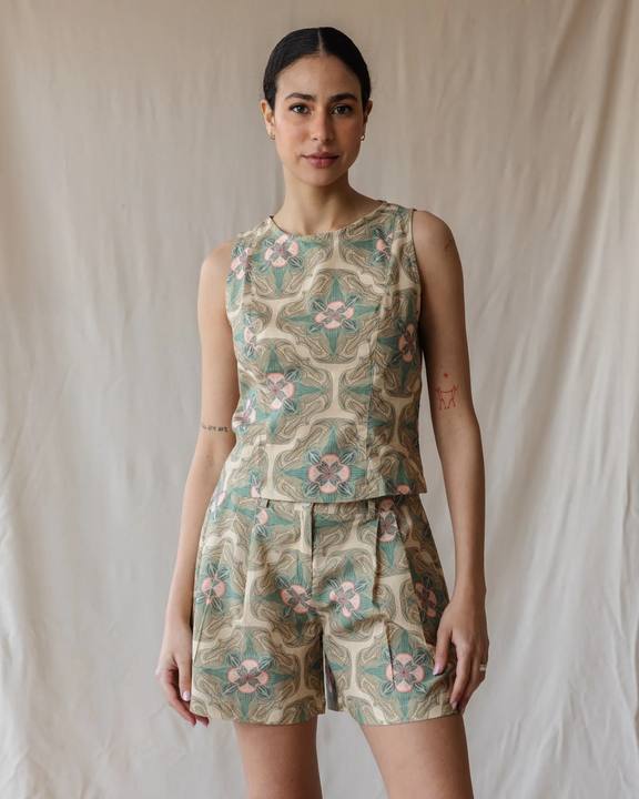Oasis Palm Linen Short