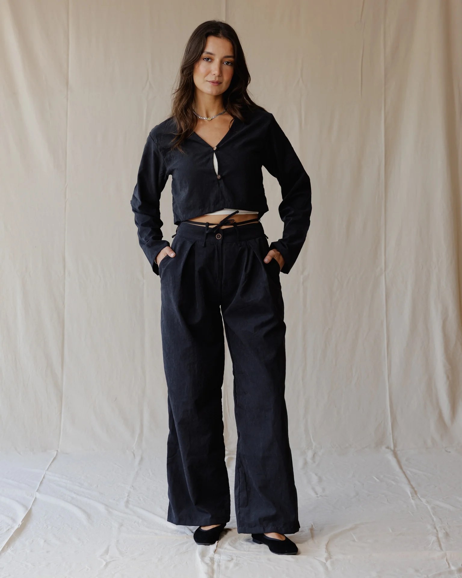 Ruska Set In Black
