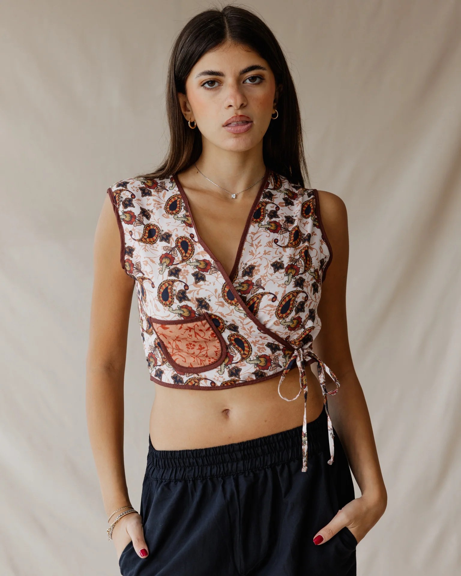 Crème Paisley Vest