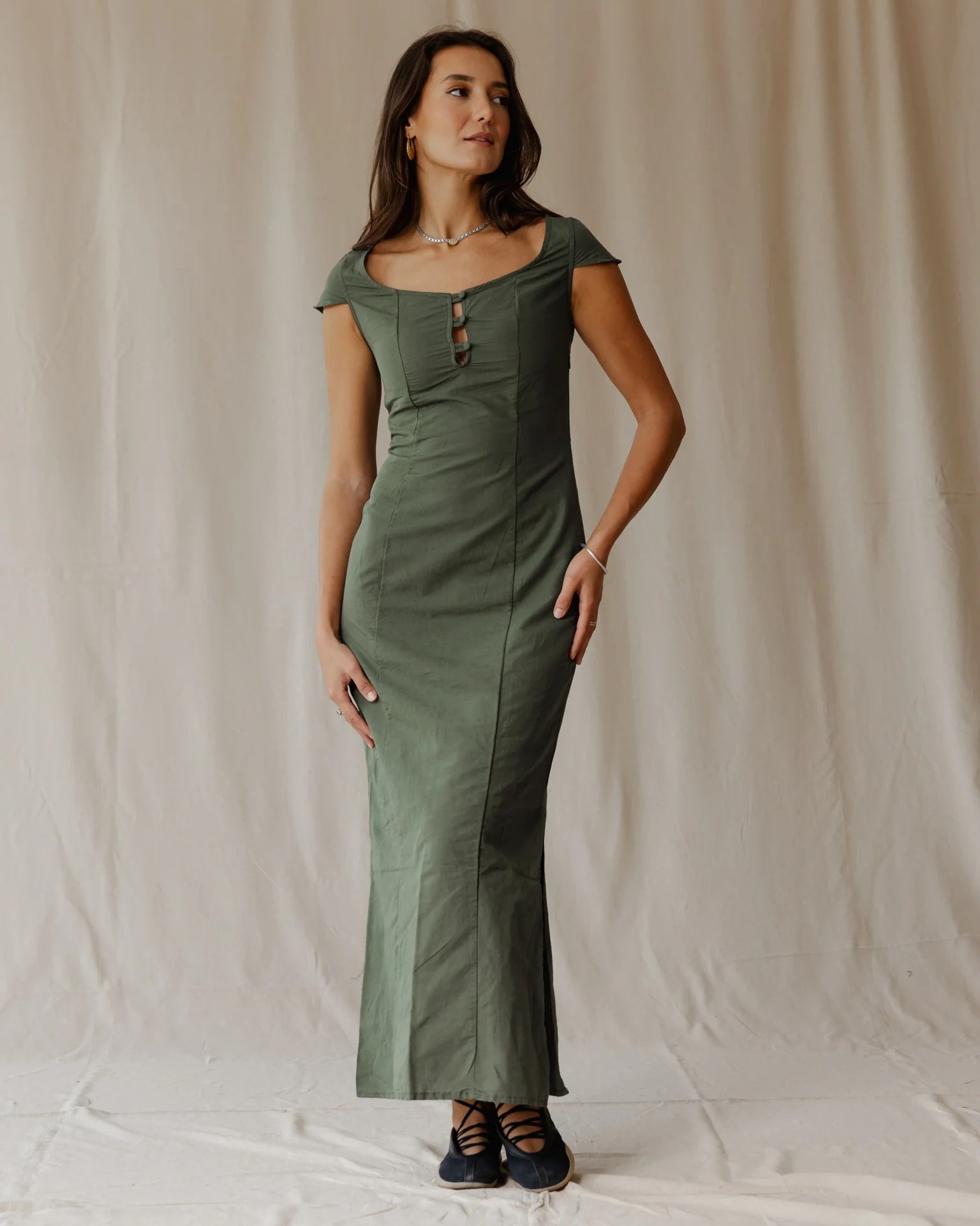 Linéa Grace Olive Dress