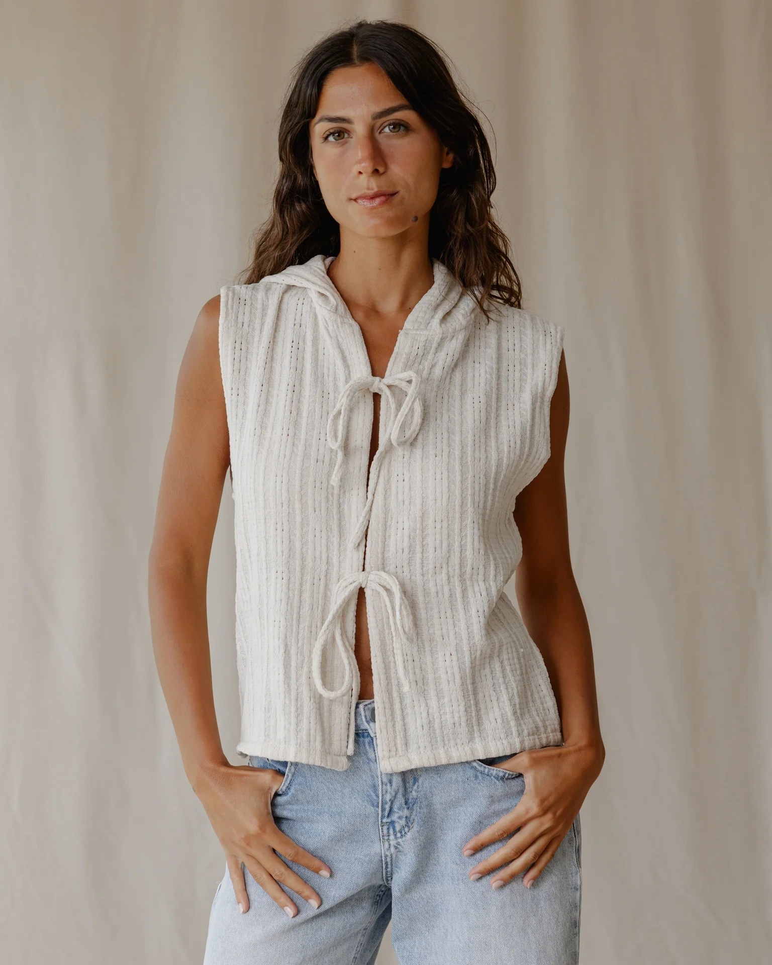 Woven Hooded Off-White Vest