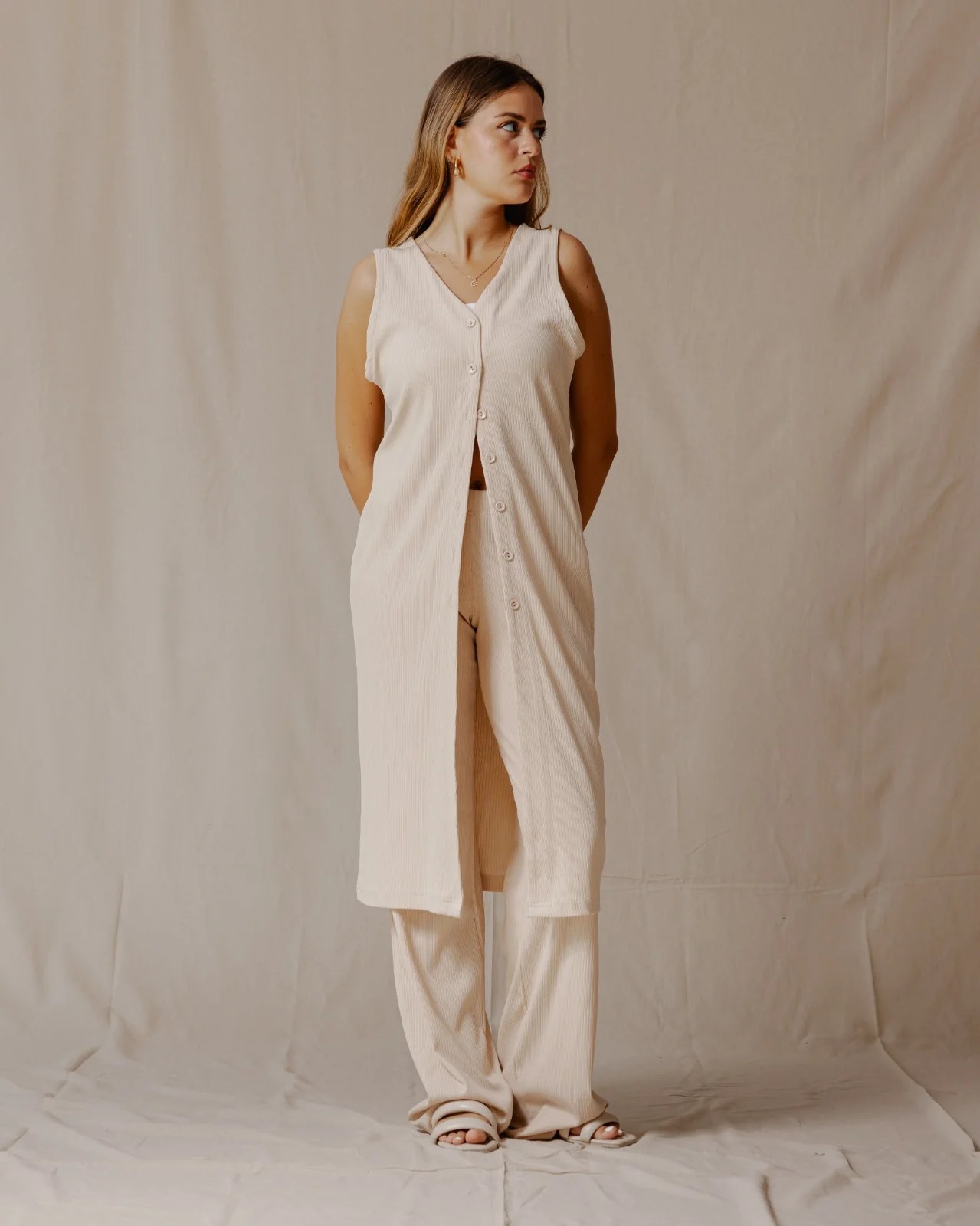 Buttoned Sleeveless Set Beige