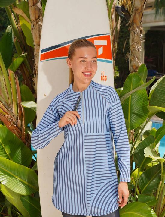 Subdued Long Rashguard