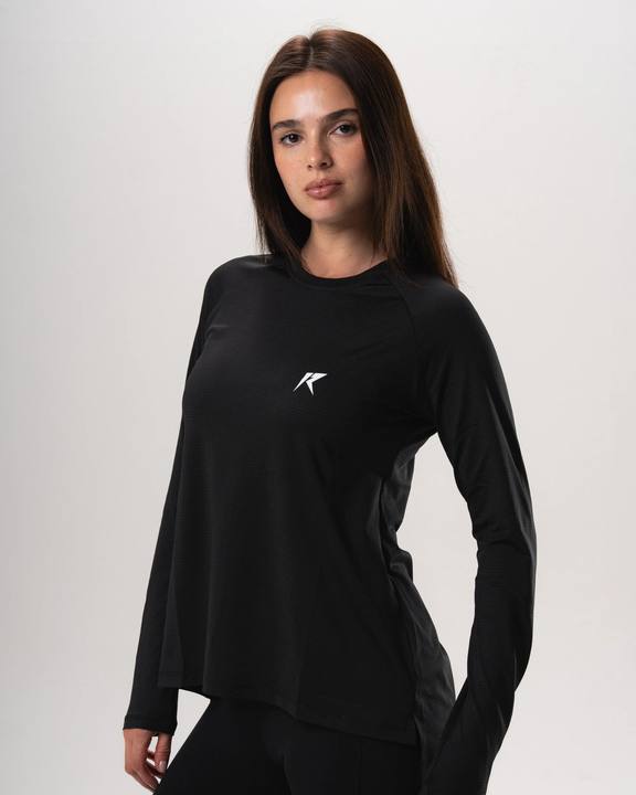 Essential Long Sleeve T-Shirt