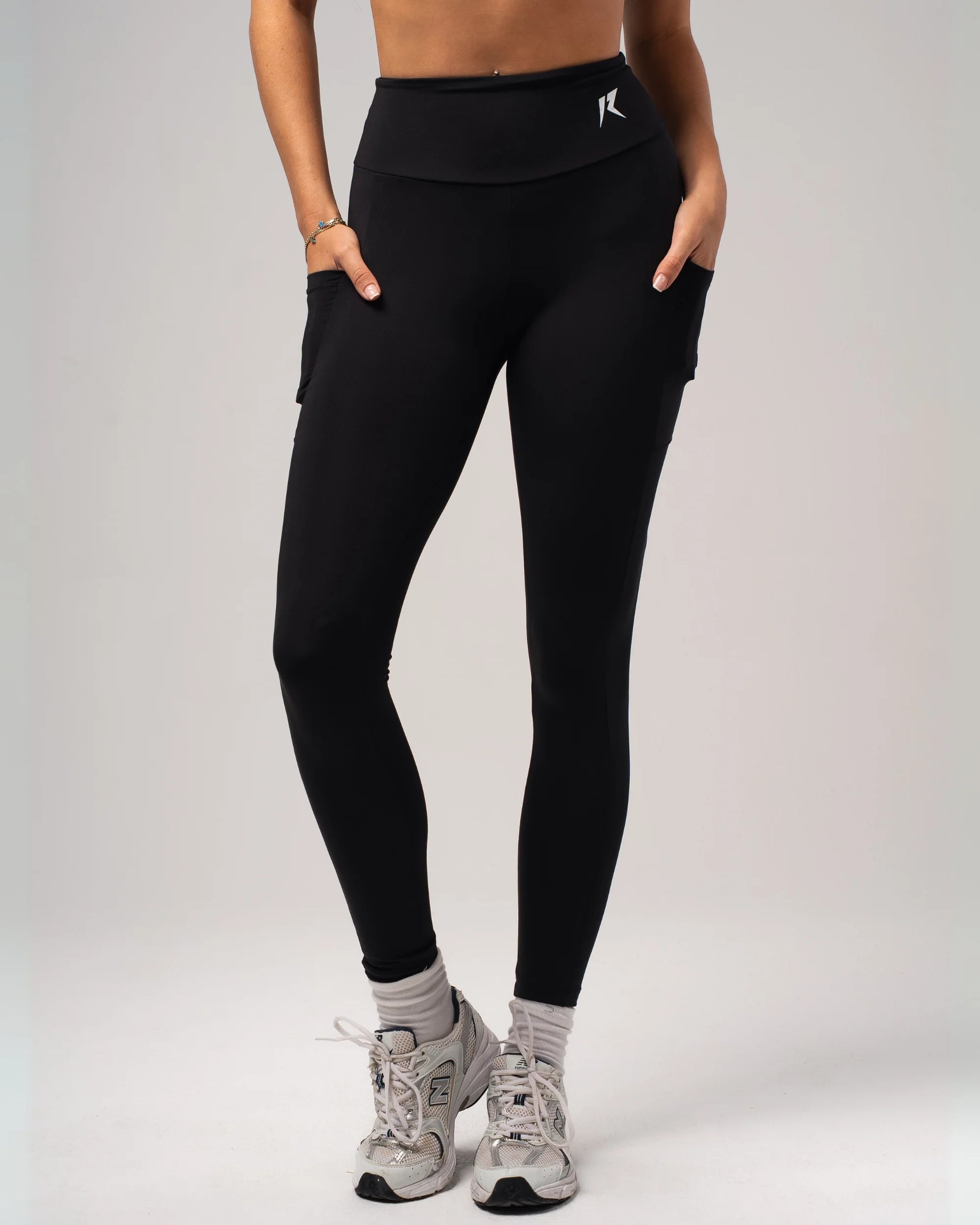 Essential Pocket Leggings