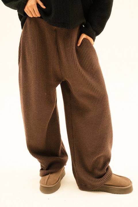 Balloon Knitted Pant In Brown