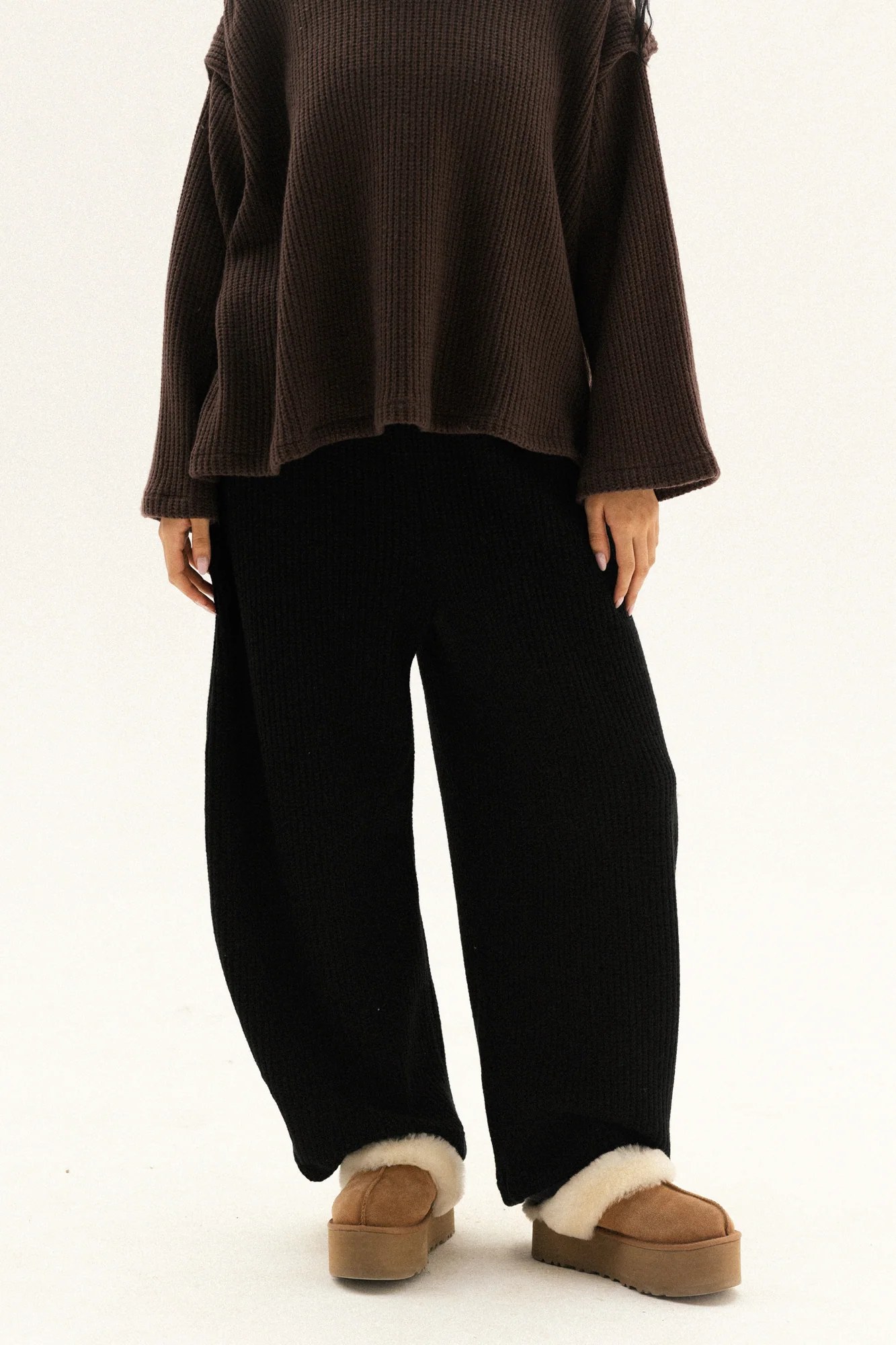 Balloon Knitted Pant In Black
