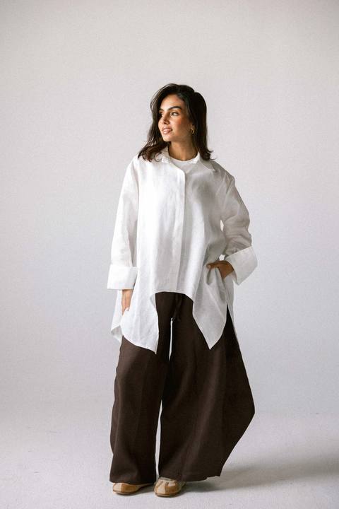 Round shirt In white