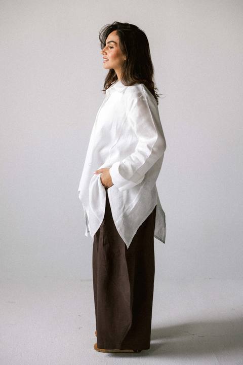 Round shirt In white