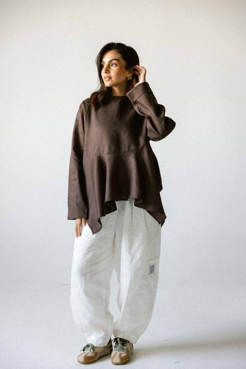 Ruffeled linen top in chocolate brown