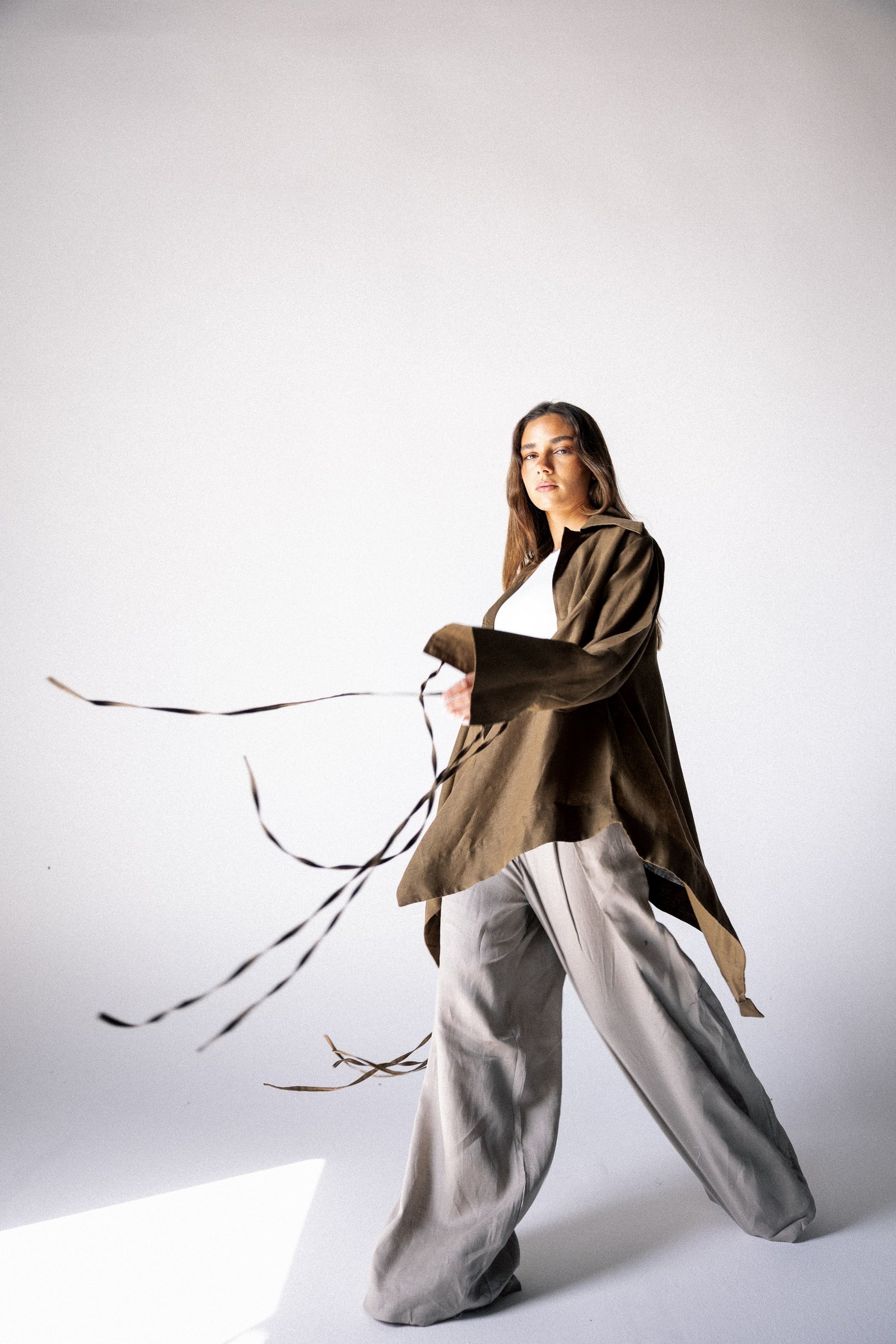Double fringes kimono in burnt olive