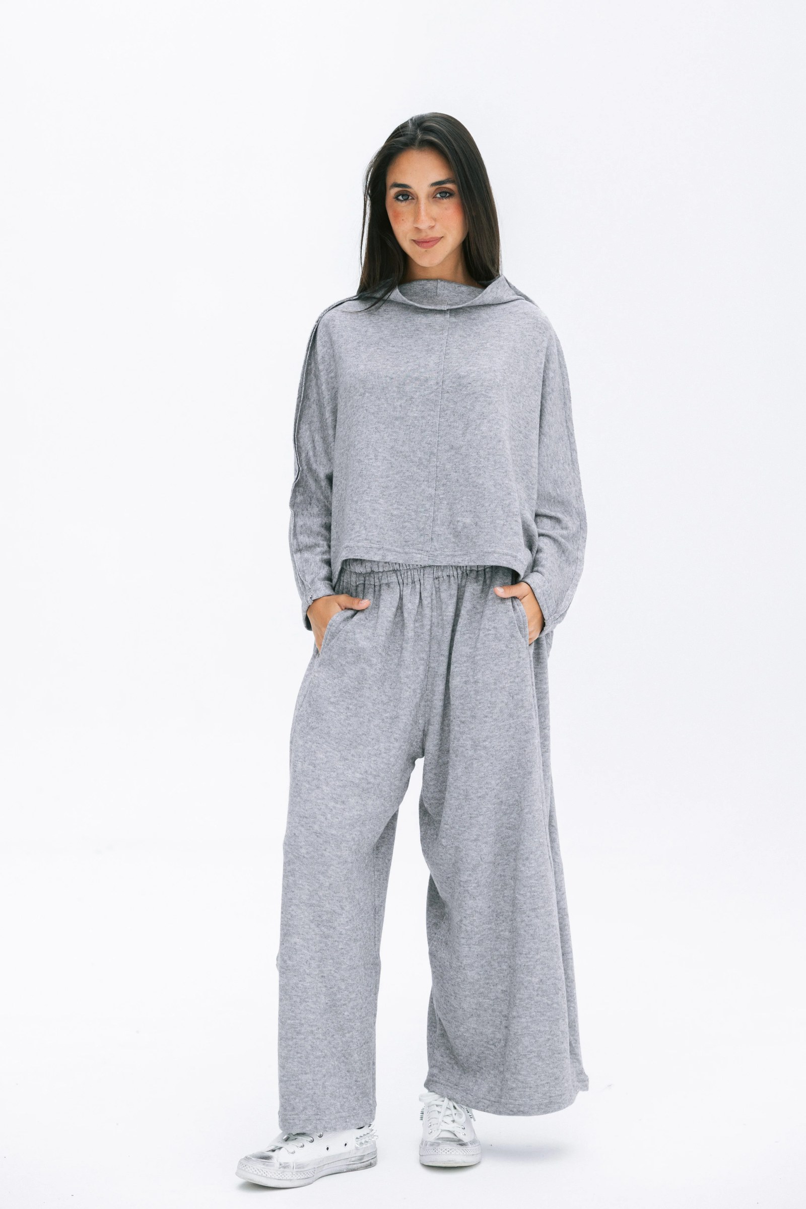 Signature wool set in shimmer grey