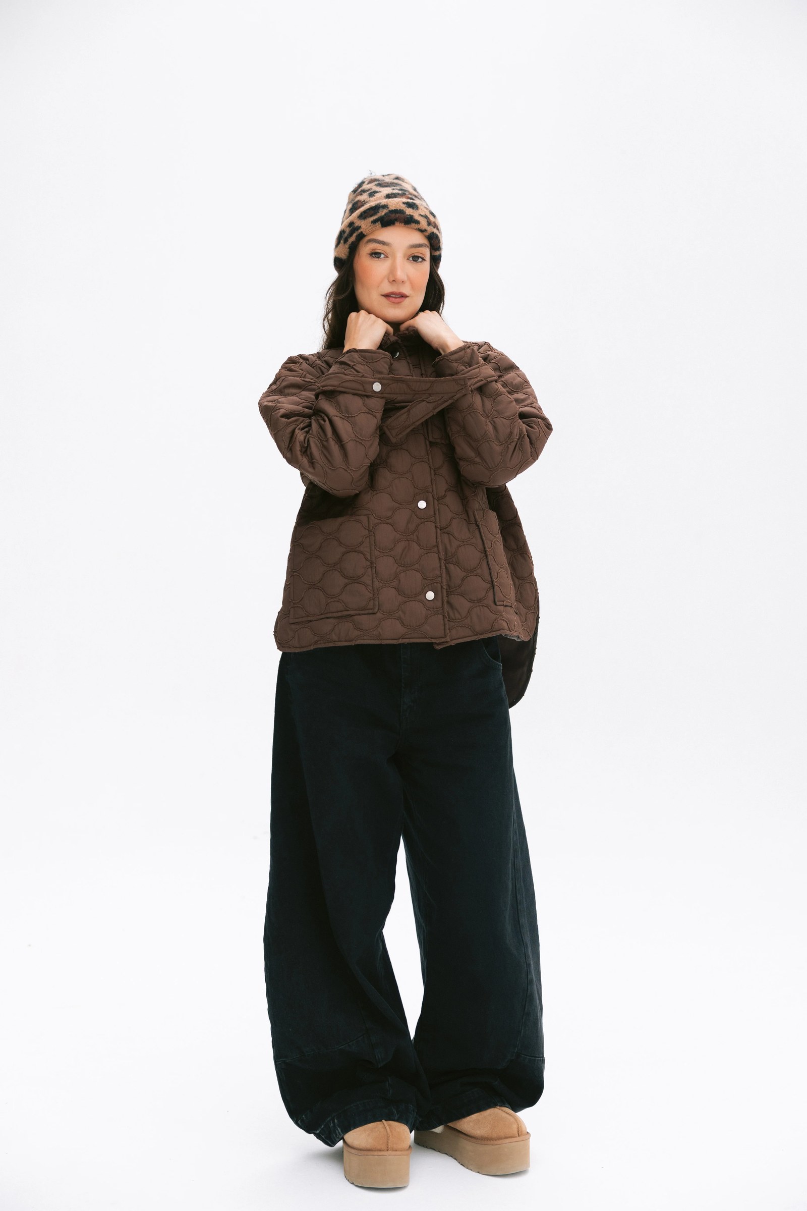 Pocket puffer jacket in brown