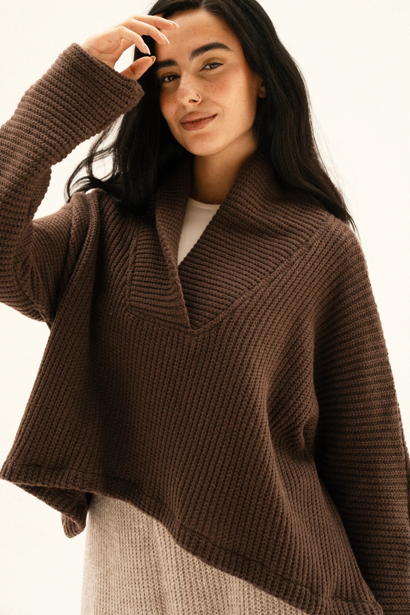Collar pullover in brown