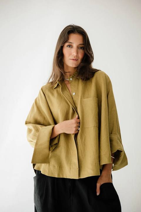 Butterfly Shirt In Dark lime-green