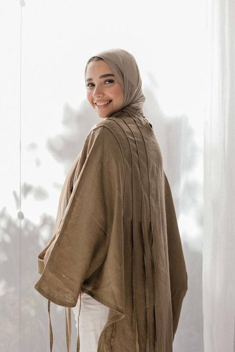 Side To Side Top In Dark Cafe