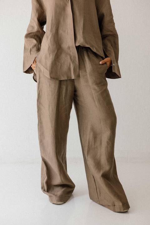 Basic Pant In Light-brown