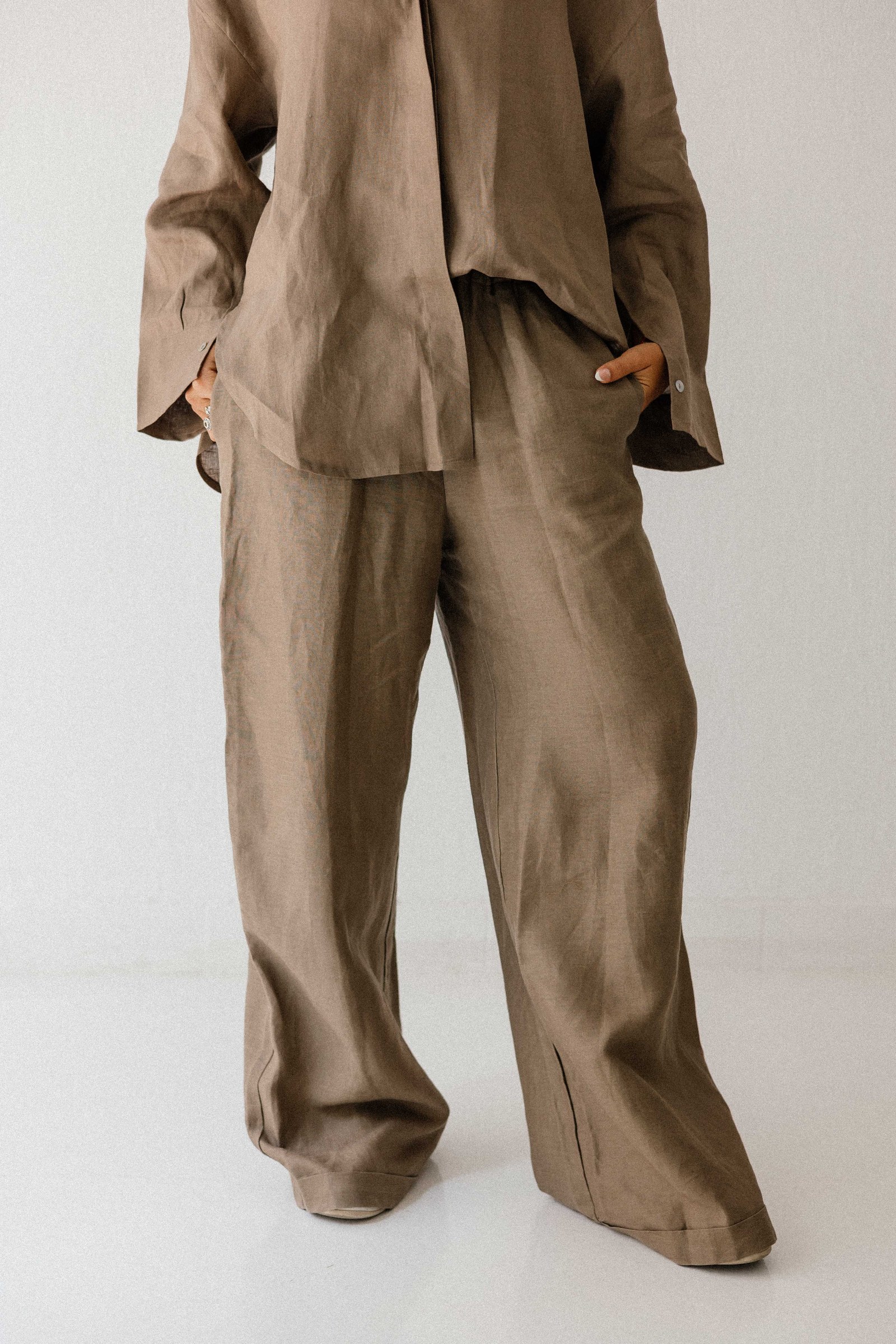 Basic Pant In Light-brown